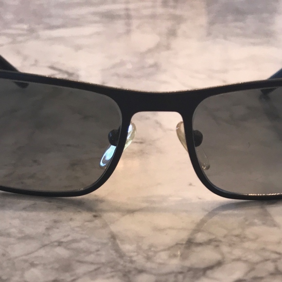 PRADA UNISEX SUNGLASSES - Picture 2 of 7